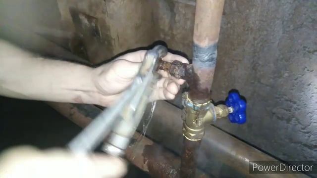 Потекли пропиленовые краны, запал кран. смотреть онлайн