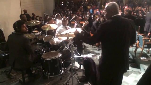 Praise Break смотреть онлайн