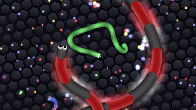 Slither. Io.  Слизарио.