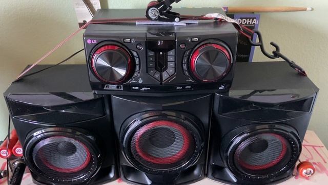 Sound Wars!!! Which Of These Bluetooth Entertainment Systems Is Louder and Hits Harder? смотреть онлайн