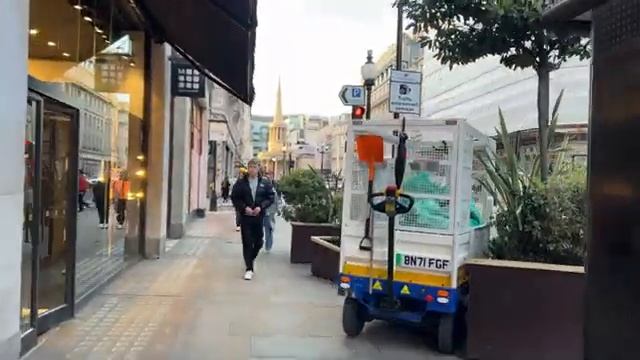 2-часовая пешеходная экскурсия по центру Лондона, Мейфэр, Бонд-стрит, Сохо в Лондоне.Лучшая прогулка смотреть онлайн