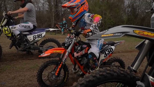 WINNING A RACE FOR MY BROTHERS BIRTHDAY! FREESTONE MX FAMILY DAY смотреть онлайн