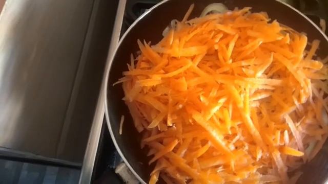 Икра из кабачков. Вкусная икра на зиму. Блюдо из кабачков. смотреть онлайн