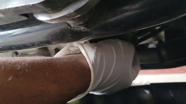Honda VTX 1800 oil & filter change смотреть онлайн