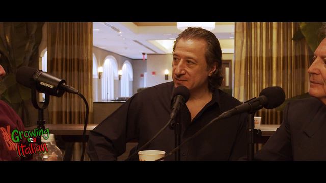 FEDERICO CASTELLUCIO & ARMAND ASSANTE TALK SOPRANOS, GOTTI, & GROWING UP ITALIAN смотреть онлайн