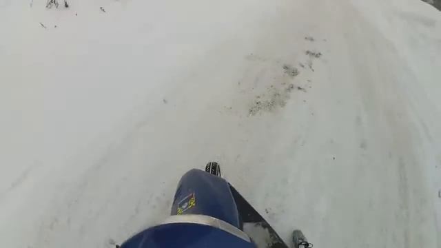 ПОКАТУШКИ НА СКУТЕРЕ ЗИМОЙ И ТРАВМИРОВАЛСЯ НА САЛЬТО НАЗАД смотреть онлайн