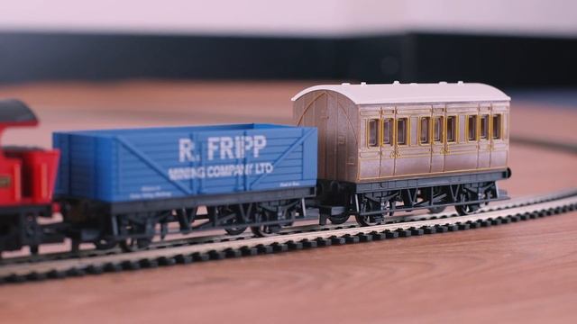 HORNBY | Valley Drifter Train Set смотреть онлайн