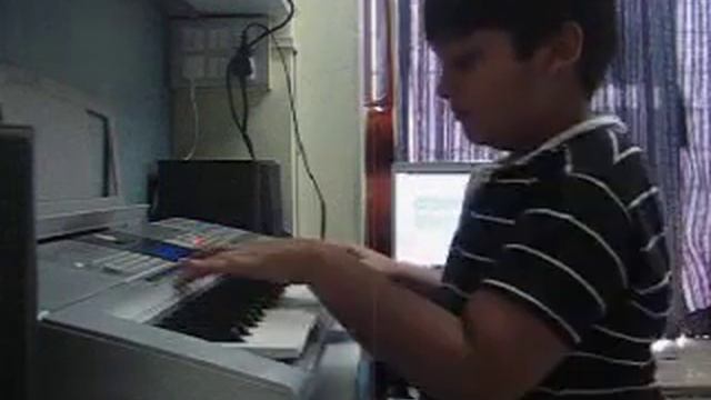 Earth song - Micheal Jackson Krish Kansara playing Keyboard cover смотреть онлайн
