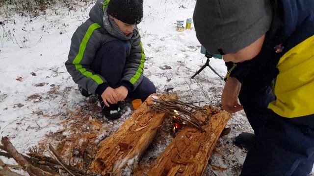 СВЕЧА ДЛЯ РОЗЖИГА СВОИМИ РУКАМИ. подходит для сырых дров. смотреть онлайн