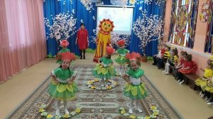 Танец "Цветы" в младшей группе муз. руководитель О. Губанова