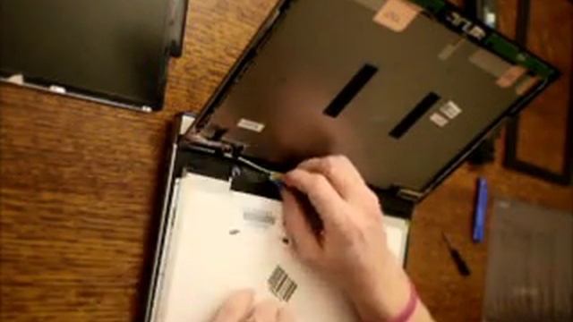 Laptop screen replacement / How to replace laptop screen Dell Latitude 3330 смотреть онлайн