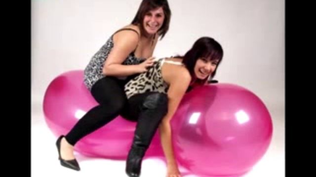 Девушки прыгают и надувают шарики №5 смотреть онлайн