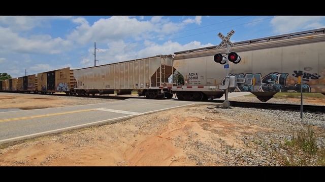 NS 357-12 WITH 4546 LEADING THE TRAIN TO ALBANY GEORGIA смотреть онлайн