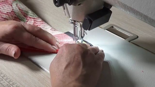 Как сшить ЛАНЧМАТ. Идеальные УГОЛКИ и красивая ПОДГИБКА. смотреть онлайн