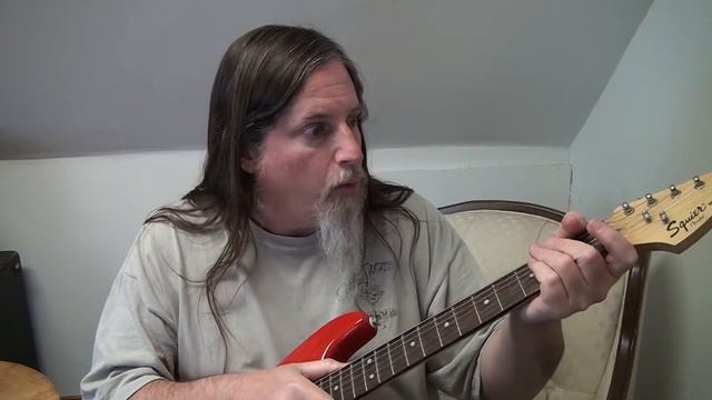 Mini Squier Strat Update смотреть онлайн