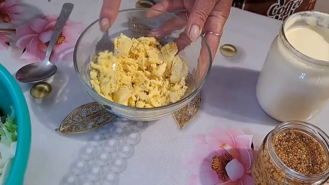 Весенний салат с изюминкой. Оригинально и очень сытно смотреть онлайн