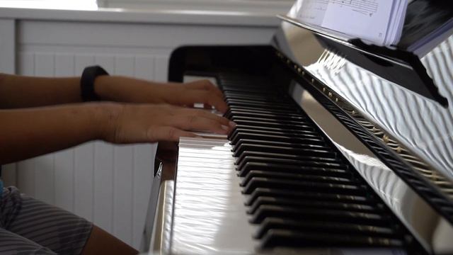 Amazing Grace Words By John Newton Traditional melody arranged Piano Adventures Lesson Book Level 3 смотреть онлайн