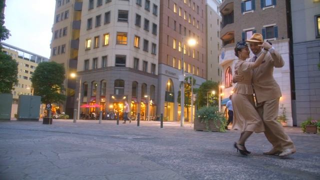 Cristian Lopez y Naoko Tsutsumizaki Milonga PV смотреть онлайн