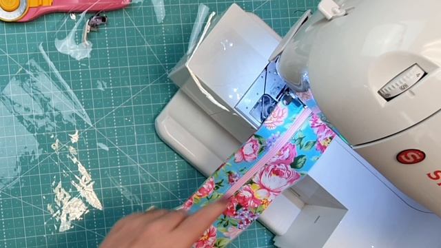 DDs Easy Vinyl Front Project Bag With Nicole Reed смотреть онлайн