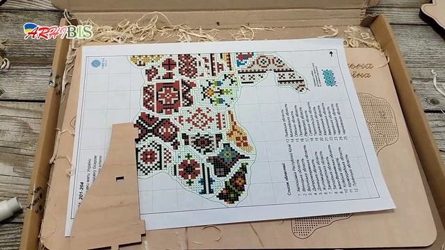 Карта України Вишита бісером по дереву від ТМ VIRENA смотреть онлайн