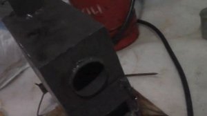 Газовая печка для отопления палатки на зимней рыбалке