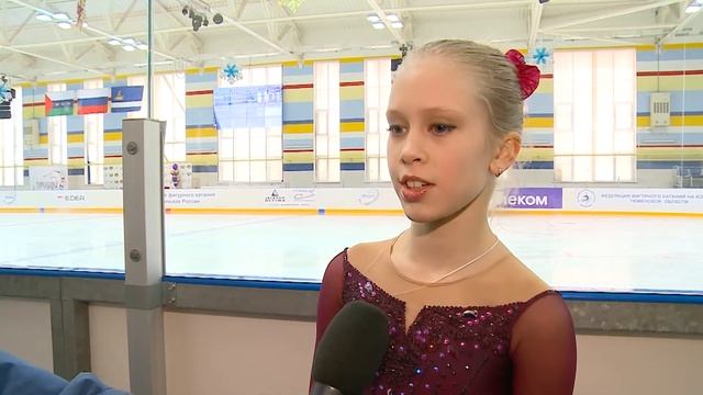 Сезон у фигуристов завершил «Тюменский конёк» смотреть онлайн