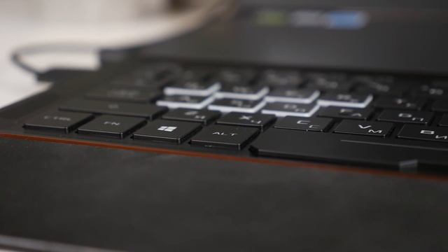 Мой новый ноут за $3000 / "Зефирка" вместо Macbook смотреть онлайн