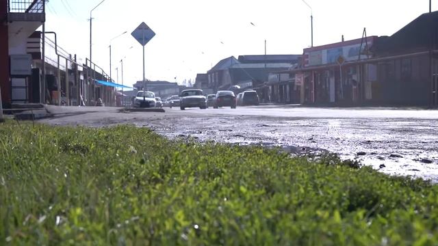 УРУС-МАРТАН. ПРОГУЛКА ПО ГОРОДУ смотреть онлайн