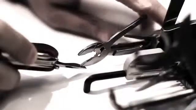 Самый большой армейский нож в мире смотреть онлайн