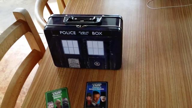 Top Trumps Tardis Tin 11 Doctor Card смотреть онлайн