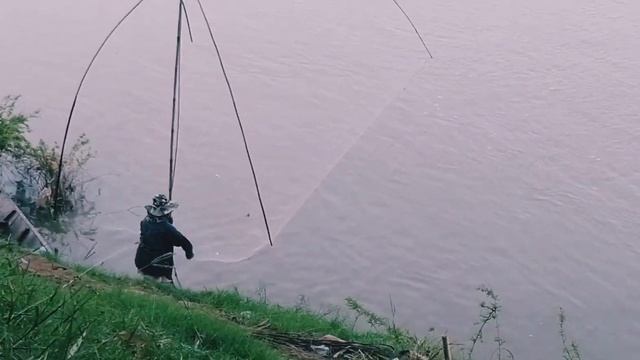 Fishing On The River Mekong, Laos / Рыбалка на реке Меконг, Вьентьян, Лаос.