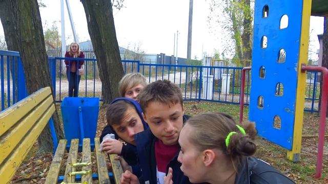 ПОТЕРЯЛА СВОЮ ЛУЧШУЮ ПОДРУЖКУ!! смотреть онлайн