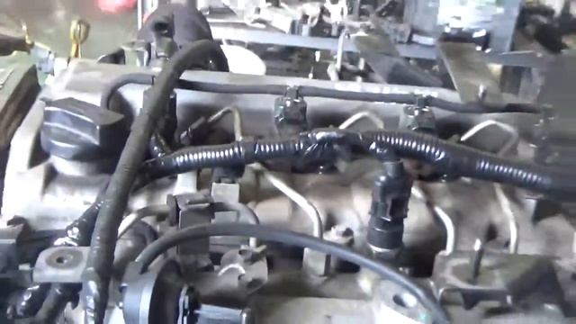 Проверка давления масла в двигателе D4CB 4731689 Sorento 145 л.с. CRDI смотреть онлайн