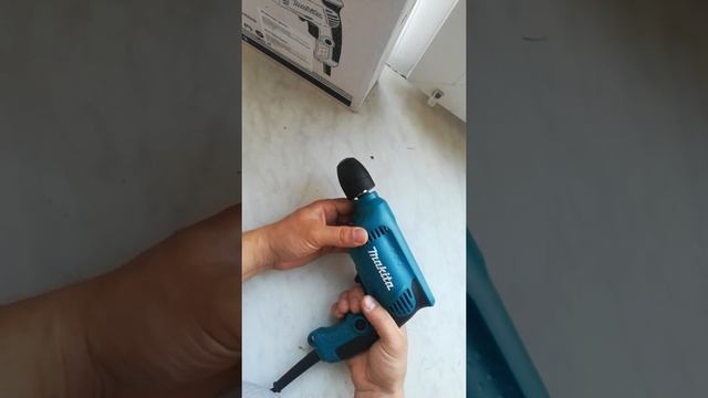 Makita 6413, обзор дрели с разбором... смотреть онлайн
