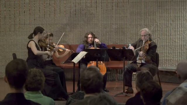 Haydn: String Quartet in B-flat Major, Op. 76, No. 4 "Sunrise" III. Menuetto смотреть онлайн