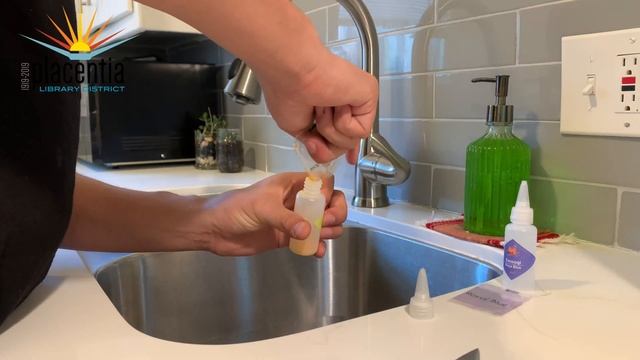 Groovy Tie Dye Towel (DIY Kit Tutorial) смотреть онлайн