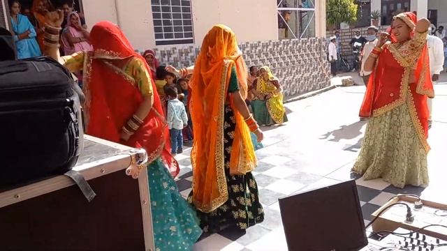 #meena git status #kanaramthali #desimeenadance #kaludevta #megachodaridance ka meena git pr dance смотреть онлайн