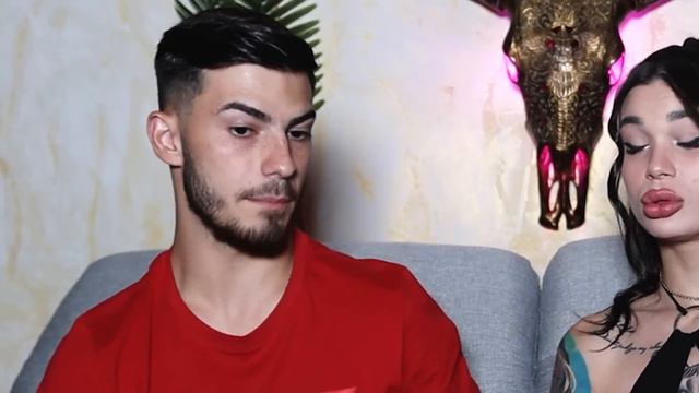 РОНИ МИ ЗАБИ НОЖ В ГЪРБА…АНДЖЕЛА РЕАГИРА НА КЪЩАТА смотреть онлайн