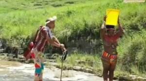 Грудастая негритянка