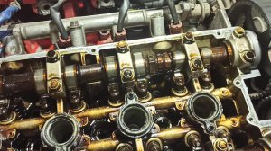 Почему пропала компрессия в первом цилиндре моего ДВС. Выясняю причину, устраняю последствия