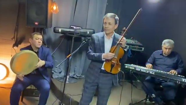 Живая музыка. Скрипач Пулат. смотреть онлайн