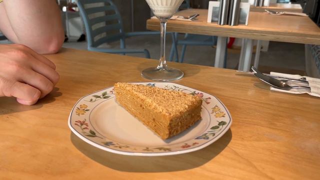 Отпуск в Грузии: Батуми, Кутаиси, Боржоми, Уплесцихе, Бакуриани смотреть онлайн