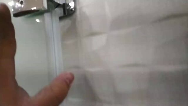 Душевая дверь в нишу из матового стекла на заказ с установкой на подиум. Размеры 670x2011 мм смотреть онлайн