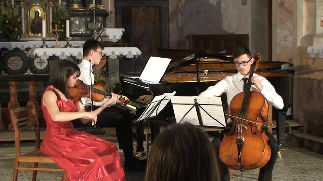 Franz Schubert: Notturno in E flat major, op.148, D.897 - Trio Rupnik смотреть онлайн