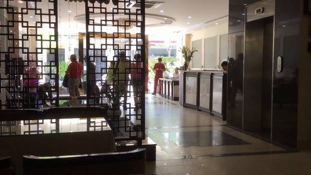 ОБЗОР ВЬЕТНАМ! Лучший ресторан Хюэ ОБЗОР РЕСТОРАНОВ ХЮЭ | Restaurant Review Hue VietNam Артем фитне