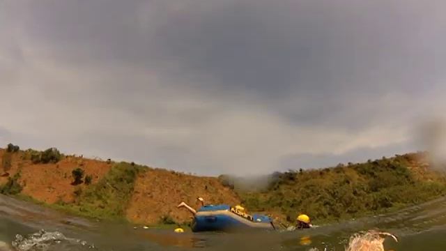 Crazy rafting или Пираты в Уганде смотреть онлайн