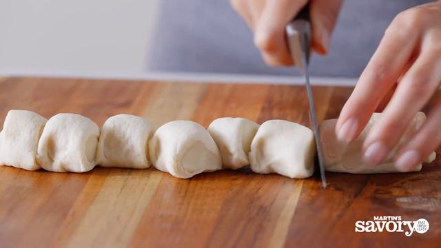 Easy Pull-Apart Pizza Bread | Savory by MARTIN’S смотреть онлайн