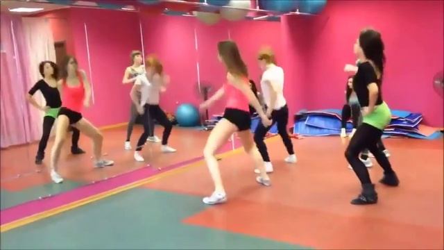 Худеем под музыку Латино смотреть онлайн