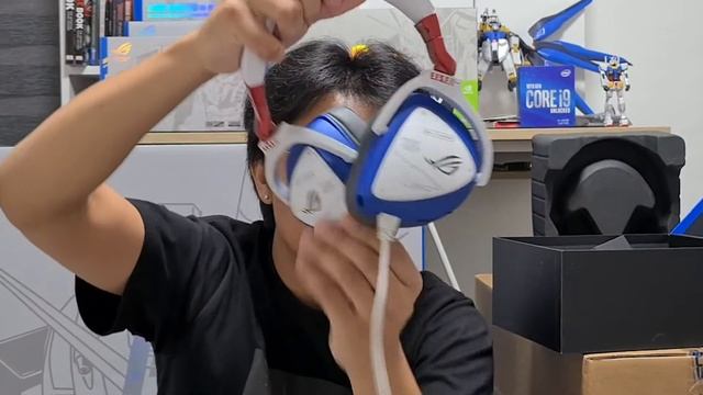 ASUSxGUNDAM Gundam Headset [Unboxing Part 4] - Technoventures Episode 8 смотреть онлайн