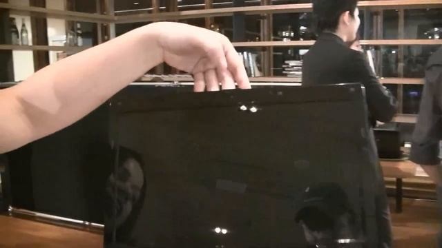 ASUS U36JC 13.3-inch notebook hands-on from Taipei смотреть онлайн